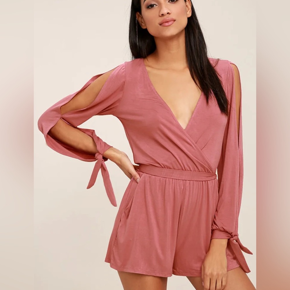 Lulu's Dusty Rose Long Sleeve Short Romper with Arm Slits and Pockets Size S